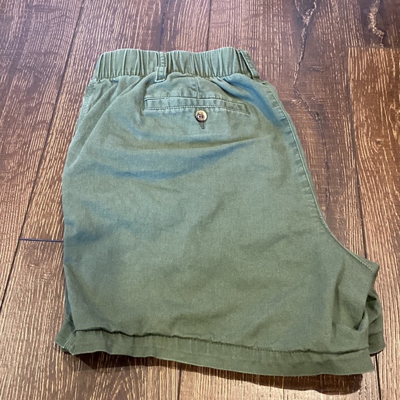 Old Navy Womens Shorts - Picture 4 of 6